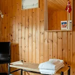 Vakantiehuis Be At One With Nature - Outside As Well As Inside