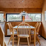 Vakantiehuis Be At One With Nature - Outside As Well As Inside *
